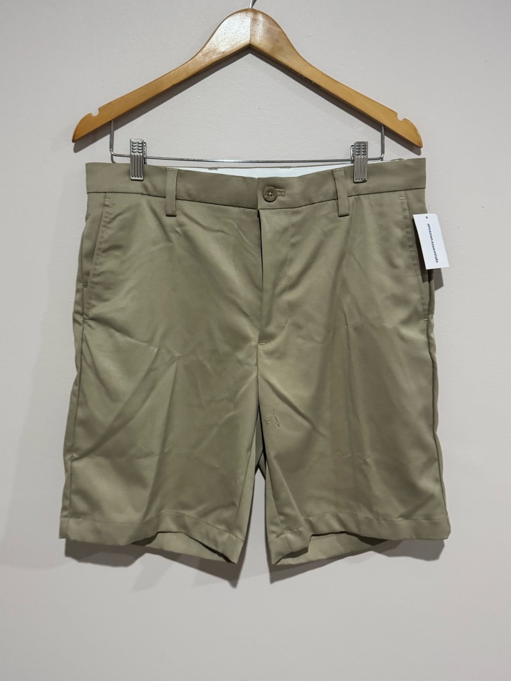 Nwts Amazon Essentials Tan Shorts Sz 32 9" Inseam